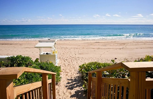Hillsboro Beach Casa | Group Vacation, 3 Spacious Units! Pool, Pets Allowed, Parking!