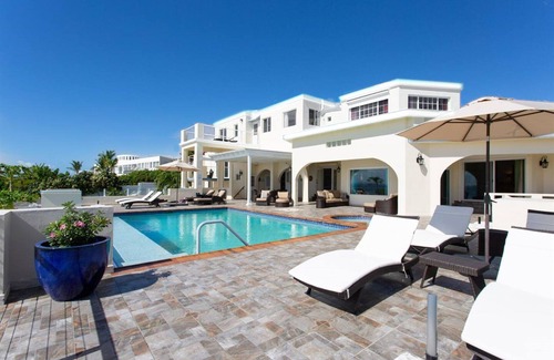 Blowing Point Villa | Mero en Villa Anguillitta - Vive tu sueño en el paraíso