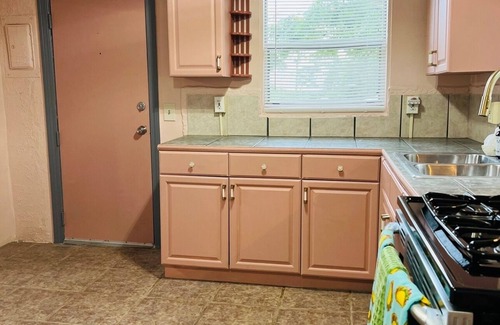 Griffin Heights Casa | Groups-1 mi to Stadium-dog friendly-fence yrd
