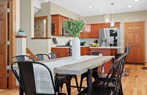 Bay View Casa | Groups - Families - Pets - Backyard - Deck