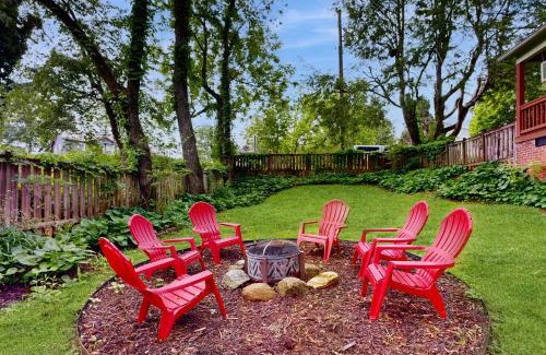 Weaverville Casa | Grove Cottage