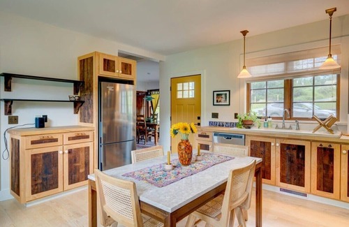 Narrowsburg Casa | Grove House - Sunny and Stylish in Narrowsburg