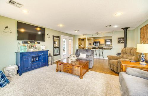 Grove Casa | Grove Lake House with Boat Dock and Outdoor Spots!