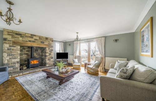 Holworth Casa | Grove Lodge