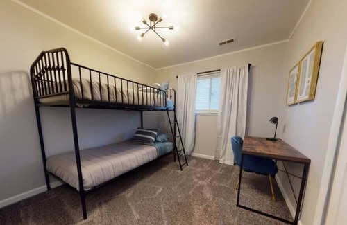 Madison Heights Casa | Groveland 3B/1B Design · Groveland 3BR/1BTH Designer Ranch in Madison Hts