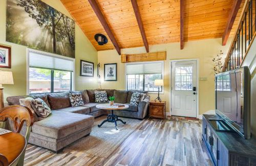 Groveland Casa | Groveland Home - Walk to Pine Mountain Lake!