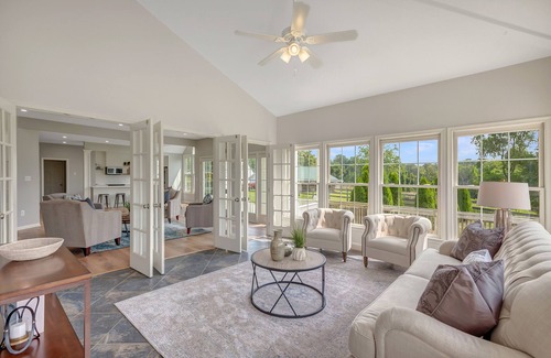 Blue Ridge Casa | Gruner Bungalow at Otium Cellars