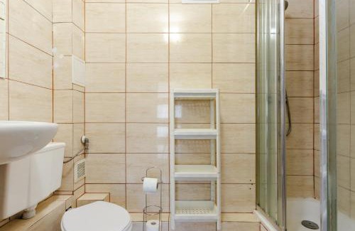 Oliwa Apartamento | Grunwaldzka Comfort Apartment by BookingHost
