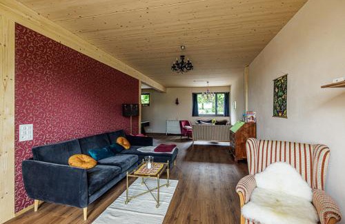 Meikirch Casa | Gruppenunterkunft mit Billardtisch und Lamatrekking