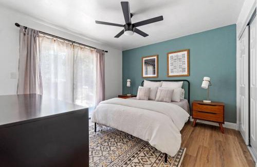 Pioneer Trail Casa | Guadalupe Getaway - Pets - Hot Tub - AC