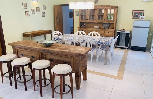 Guaeca Casa | Casa Guaecá con accesibilidad para silla de ruedas. 5 suites y piscina privada