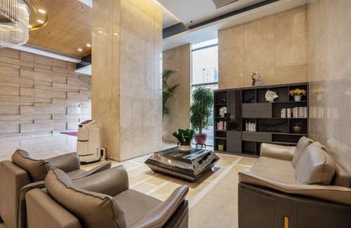 Haizhu Hotel | Guangzhou Pearl River International Hotel （Yijing Lu Metro Station）