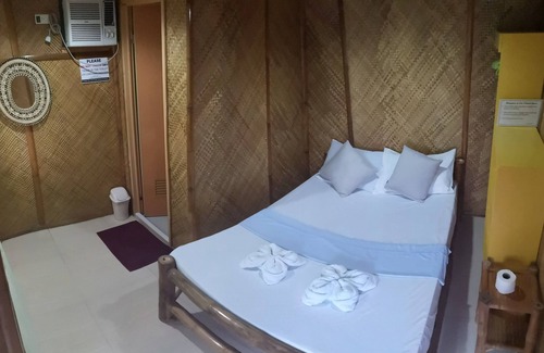 Daanbantayan Casa | Guanna's Place Room and Resto Bar