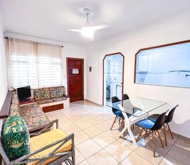Vila Julia Apartamento | Guarujá - 50 metros da Praia da Enseada