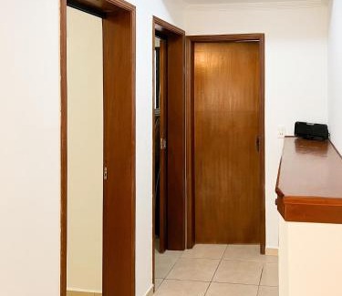 Vila Julia Apartamento | Guarujá - 50 metros da Praia da Enseada