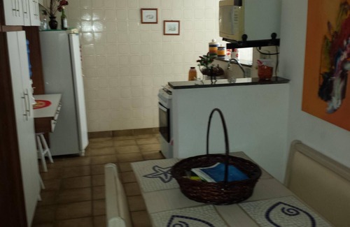 Vila Julia Apartamento | GUARUJÁ - PLAYA ENSEADA - Frente al Teatro Municipal Procópio Ferreira