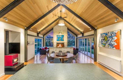 Arthur's Point Casa | Gucci House