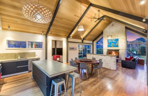 Arthur's Point Casa | Gucci House