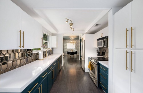 Northeast Miami Villa | Gucci Manor 8BR for 20 guests—Prime Miami Location w/Pool