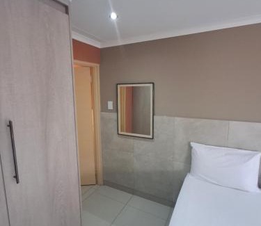 Tonga Casa | Guduza Guest house 02