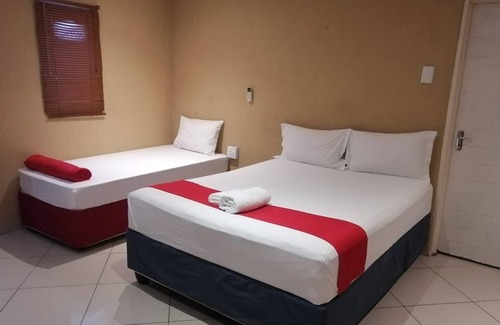 Tonga Casa | Guduza Guest House