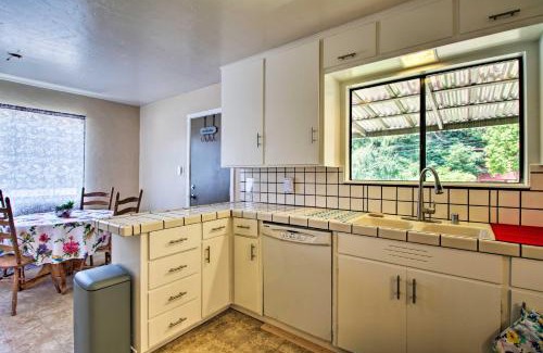 Guerneville Casa | Guerneville Home - Walk to the Russian River!