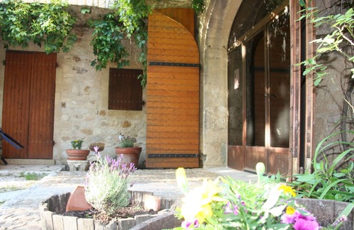 Saint-Victor-la-Coste Cabaña | INVITADO área de la abrazadera BIAU