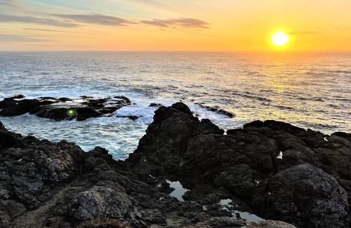Mendocino Cabaña | Guest Cottage