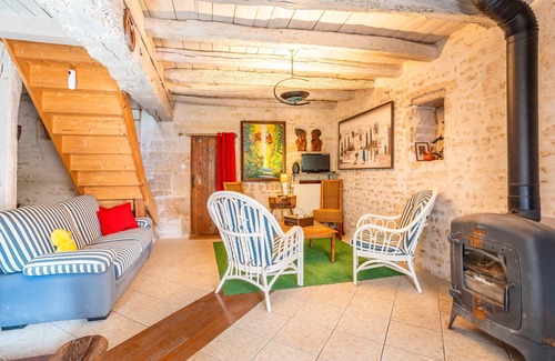 Saint-Martin-de-Fraigneau Cama Y Desayuno | Casa de huéspedes 'Chez Jacques - Zen' con terraza privada, Wi-Fi y aire acondicionado