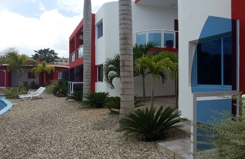 Urbanizacion Tavarez Condominio | Estudio de 1 dormitorio para huéspedes en el centro de Sosua, con piscina, cerca de la playa