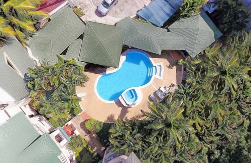 Villas Ana Maria Apartamento | Guest-friendly B&B steps from bars&beaches!