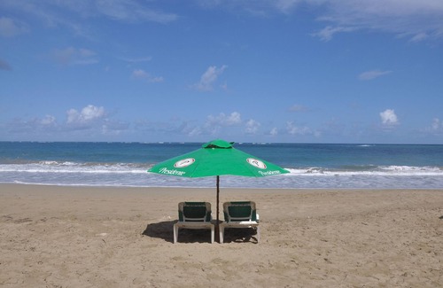 Los Cerros Apartamento | Guest-friendly room, pool/WiFi/cable TV/parking