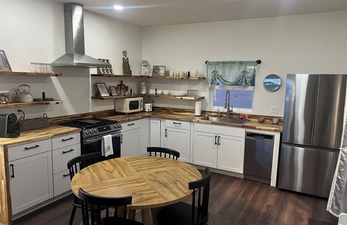 Lapoint Apartamento | Guest home 2 bedroom 2 full bath kids and adult zone our goal is to be the best