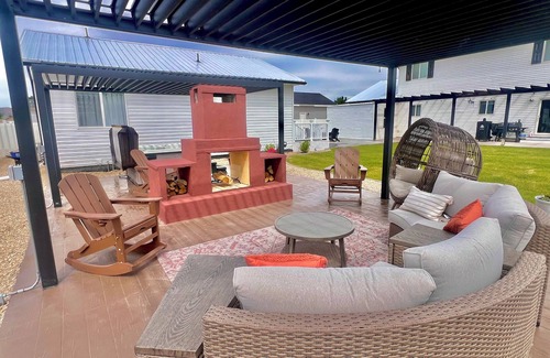Lapoint Apartamento | Guest home 2 bedroom 2 full bath kids and adult zone our goal is to be the best