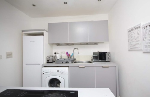 Theatreland Birmingham Apartamento | Guest Homes | Southside Apartment