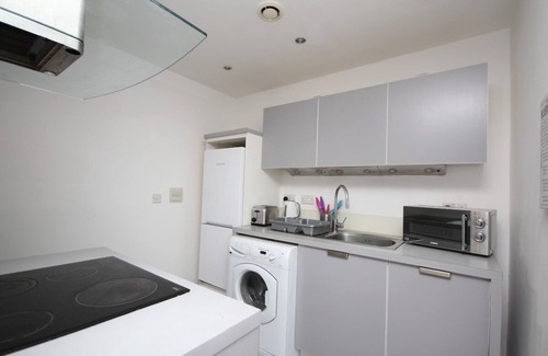 Theatreland Birmingham Apartamento | Guest Homes | Southside Apartment