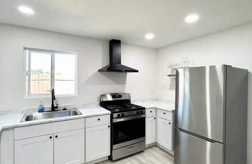 Norwalk Casa | Guest house 1bed-1bath in between DTLA and Orange County.