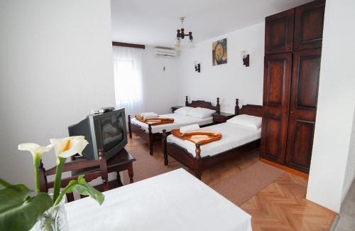 Petrovac Casa | Guest House 4M