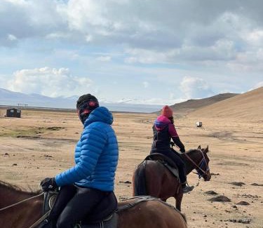 Naryn Region Casa | GUEST HOUSE EcoNest & HORSE RIDING TOURS TO SONG-KOL LAKE