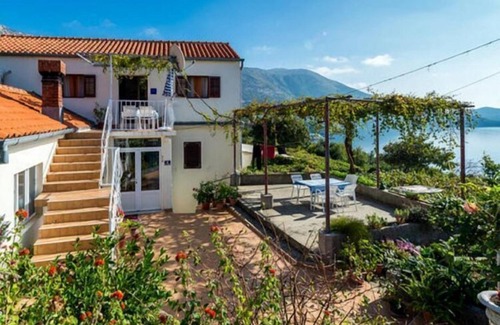 Zupa dubrovacka Apartamento | Guest House Fontana - Two Bedroom Apartment with Terrace and Sea View