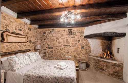 Galipe Casa | Casa vacacional 'Hercules Guesthouse Tis Giagias' con vistas a la montaña y aire acondicionado