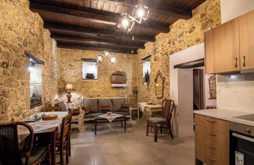Galipe Casa | Casa vacacional 'Hercules Guesthouse Tis Giagias' con vistas a la montaña y aire acondicionado