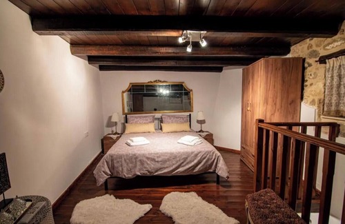 Galipe Casa | Casa vacacional 'Hercules Guesthouse Tis Giagias' con vistas a la montaña y aire acondicionado