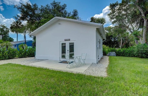 Bonita Springs Apartamento | Guest House In a Downtown Bonita Springs Compound