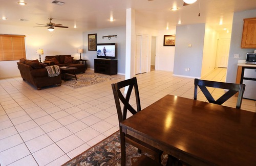 Boulder City Casa | Guest house in Boulder City, NV -Close to the Hoover Dam and Historical downtown