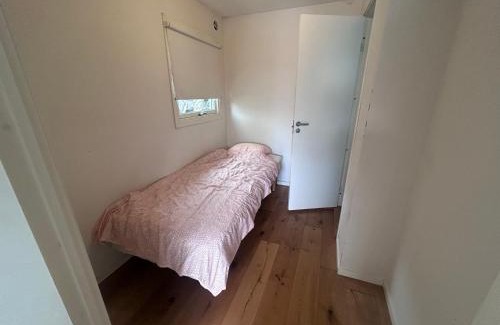 Bollmora Casa | Guest house in Trollbäcken
