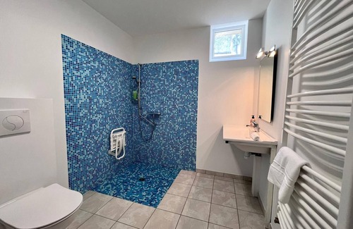 Eymet Casa | Casa de huéspedes 'La Chambre Bleue' con terraza compartida, jardín compartido y Wi-Fi