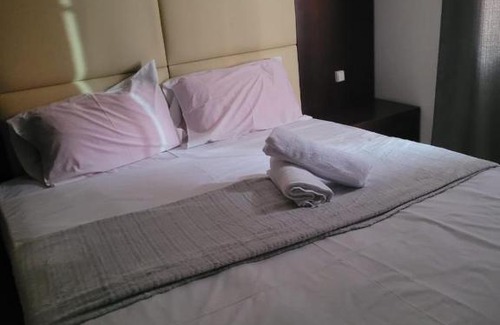 Luanda Hotel | Guest House La Plaza
