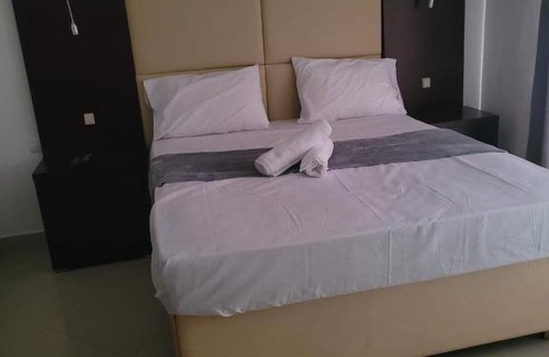 Luanda Hotel | Guest House La Plaza