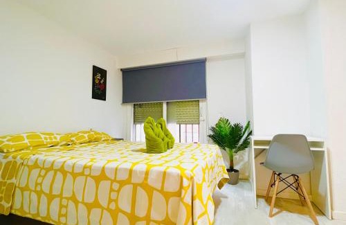 Alicante Hotel | Guest House Leo